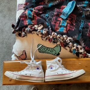 Women’s high top white converse